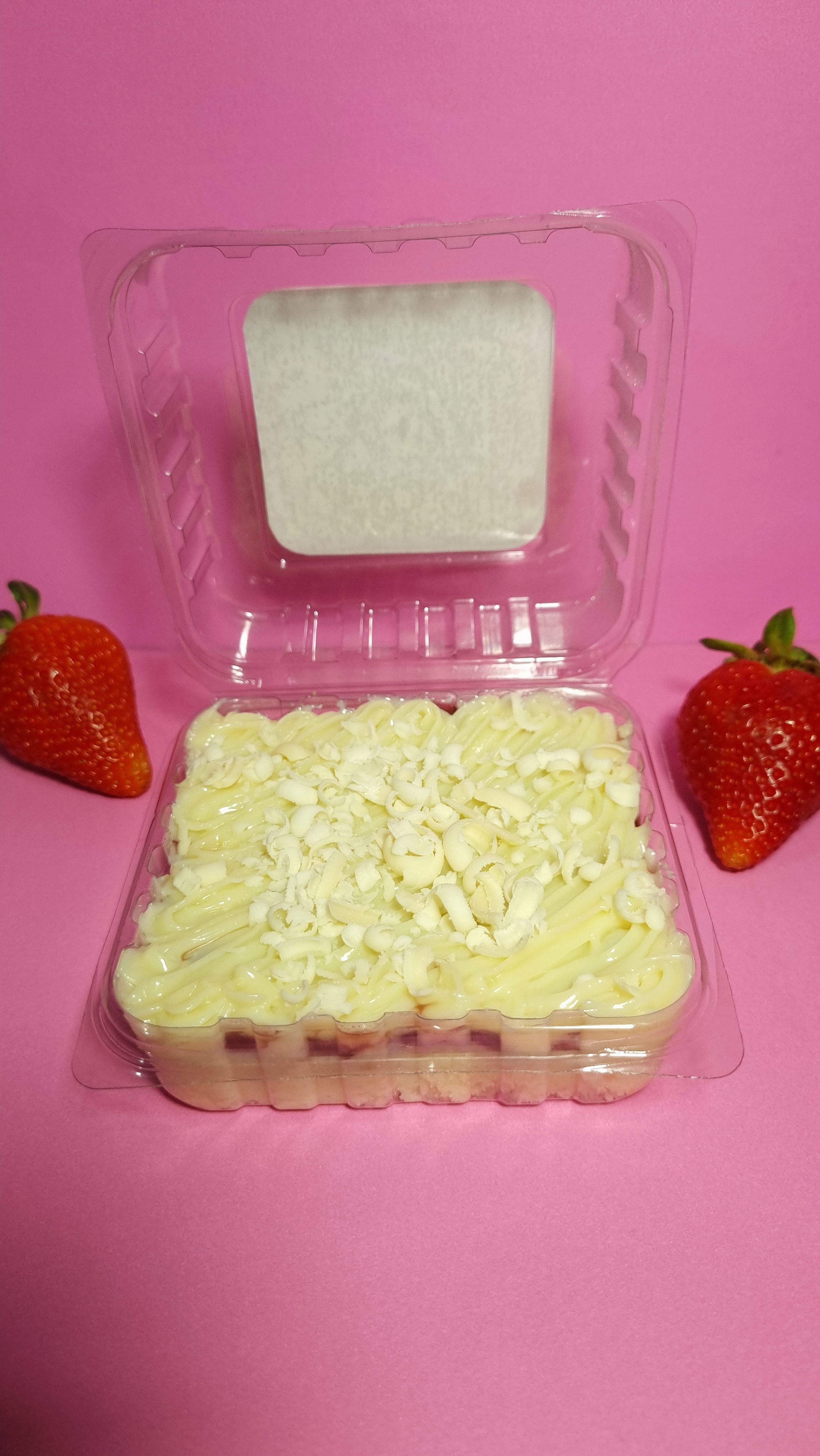 Bolo de pote - Ninho com Morango 